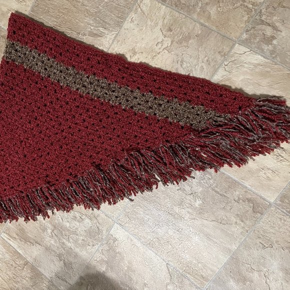 NEW Handmade Crochet  Acrylic Shawl - Picture 3 of 3
